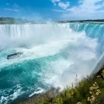 Die Niagarafälle: Tag und Nacht